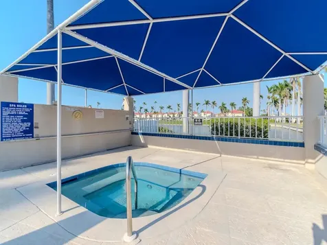 6100 Bahia Del Mar Circle St Petersburg FL 33715