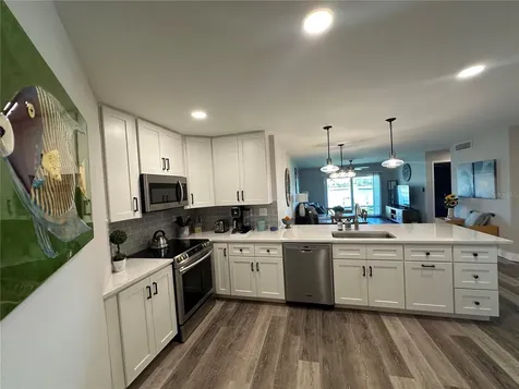 6100 Bahia Del Mar Circle St Petersburg FL 33715