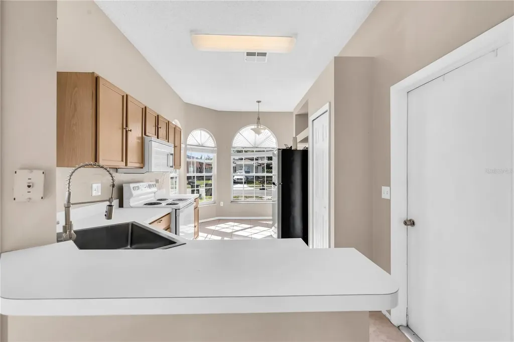 385 Briar Bay Circle Orlando FL 32825