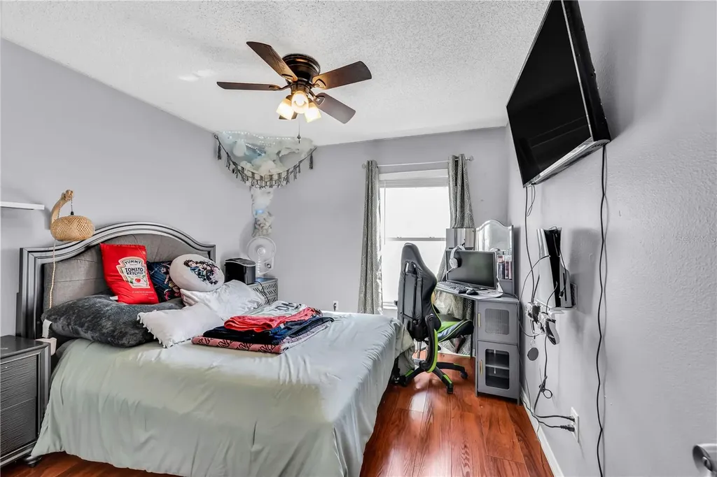 385 Briar Bay Circle Orlando FL 32825