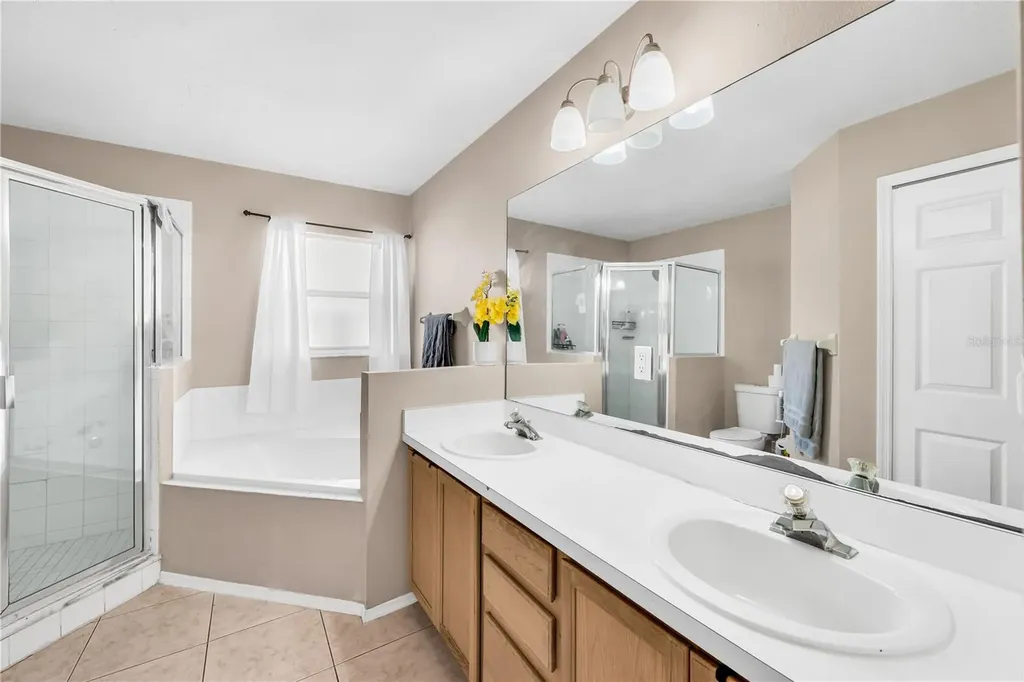 385 Briar Bay Circle Orlando FL 32825
