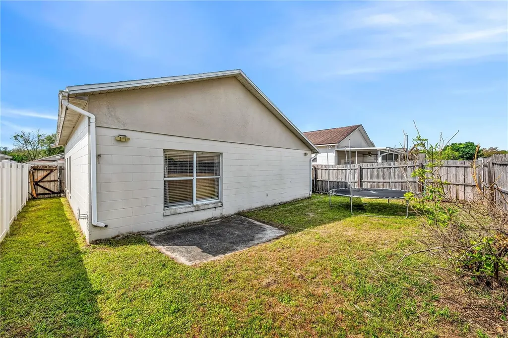 385 Briar Bay Circle Orlando FL 32825