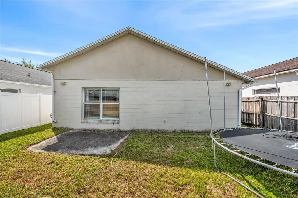 385 Briar Bay Circle Orlando FL 32825