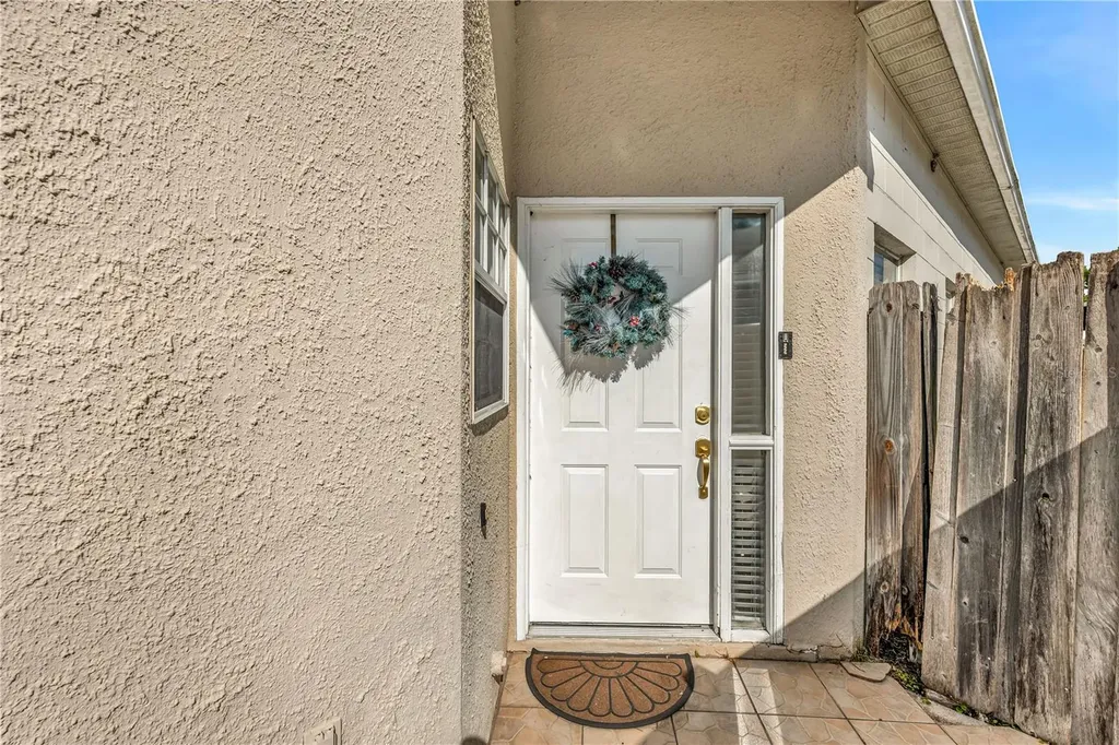 385 Briar Bay Circle Orlando FL 32825