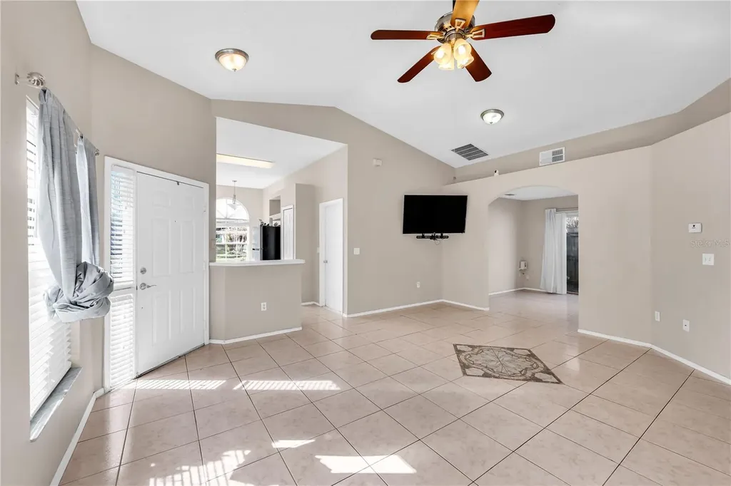 385 Briar Bay Circle Orlando FL 32825
