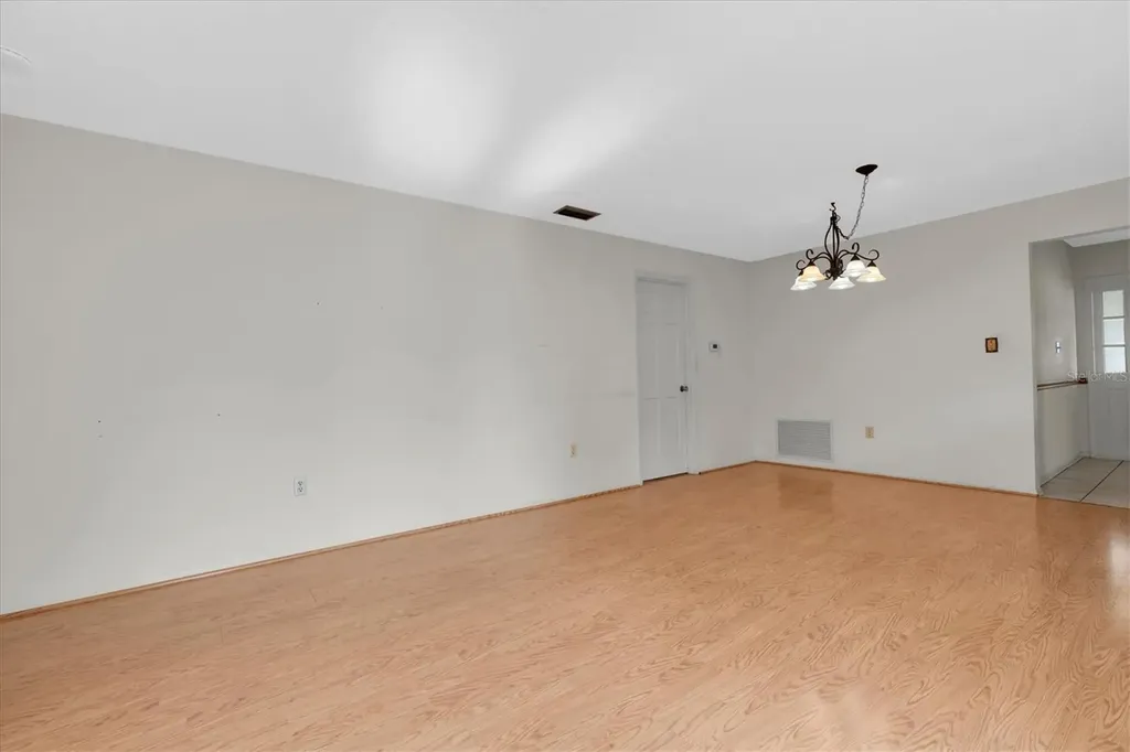 5511 10th Avenue Drive W Bradenton FL 34209