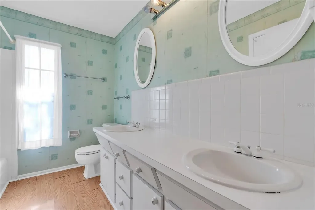 5511 10th Avenue Drive W Bradenton FL 34209