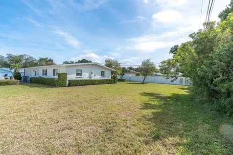 5511 10th Avenue Drive W Bradenton FL 34209