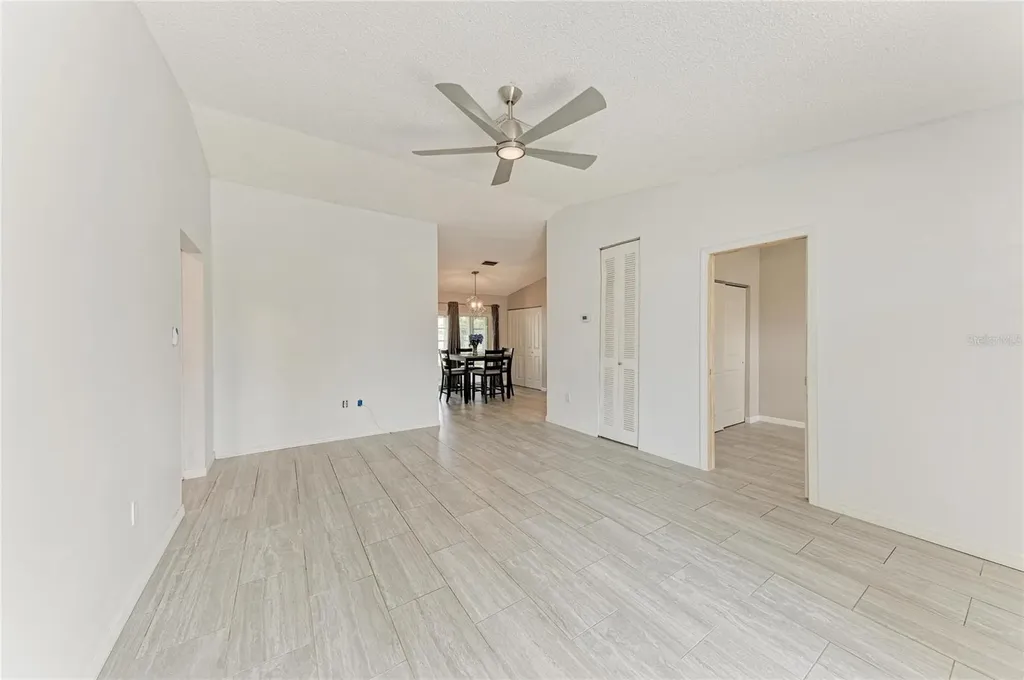 4110 39th Avenue W Bradenton FL 34205