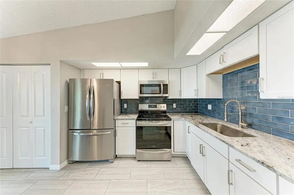4110 39th Avenue W Bradenton FL 34205