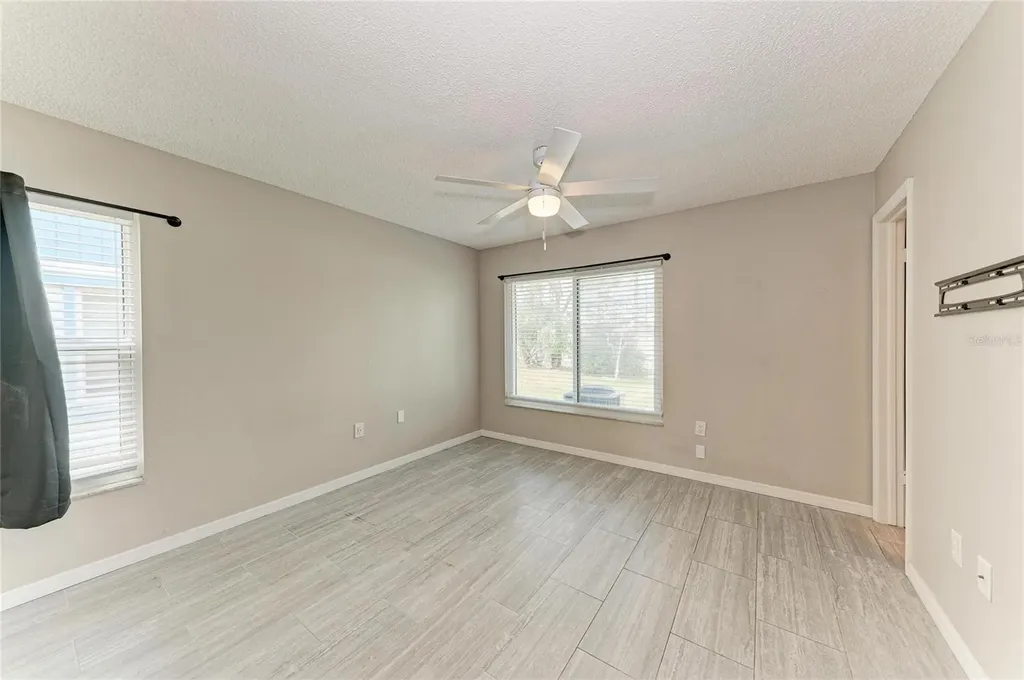 4110 39th Avenue W Bradenton FL 34205