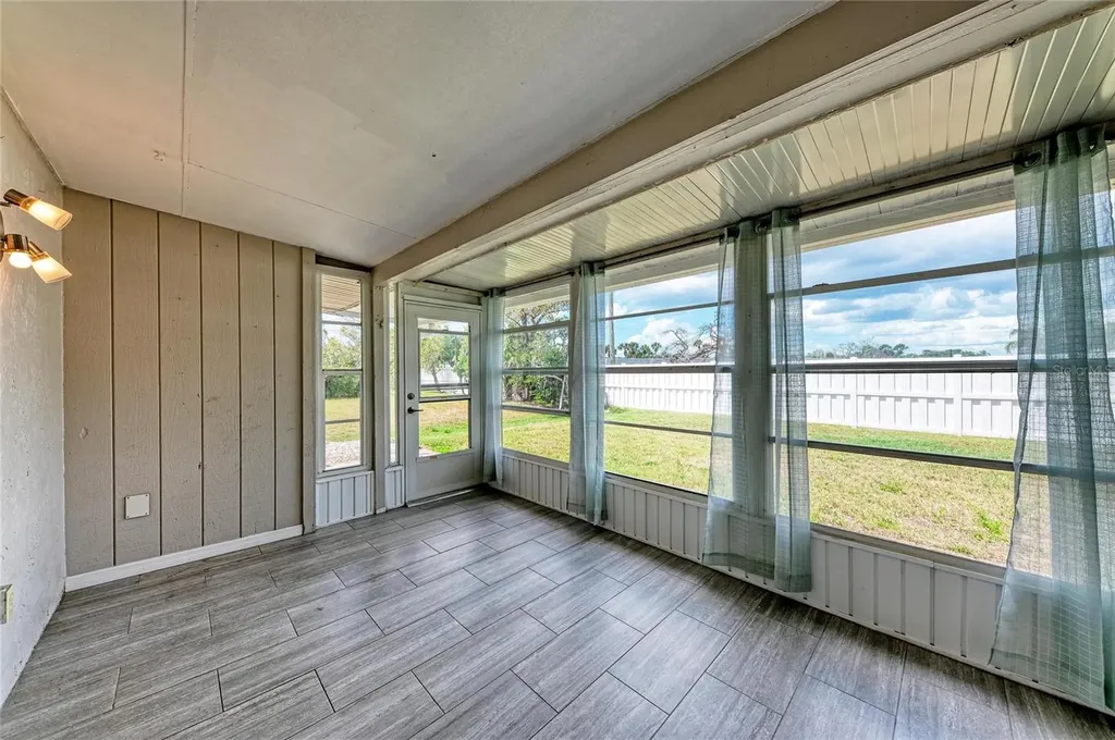 4110 39th Avenue W Bradenton FL 34205