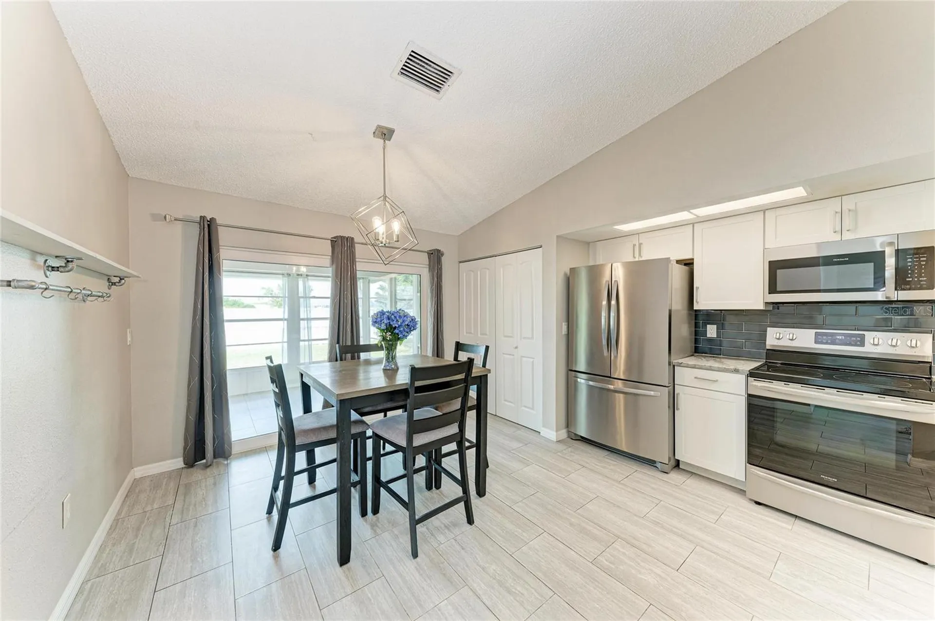4110 39th Avenue W Bradenton FL 34205
