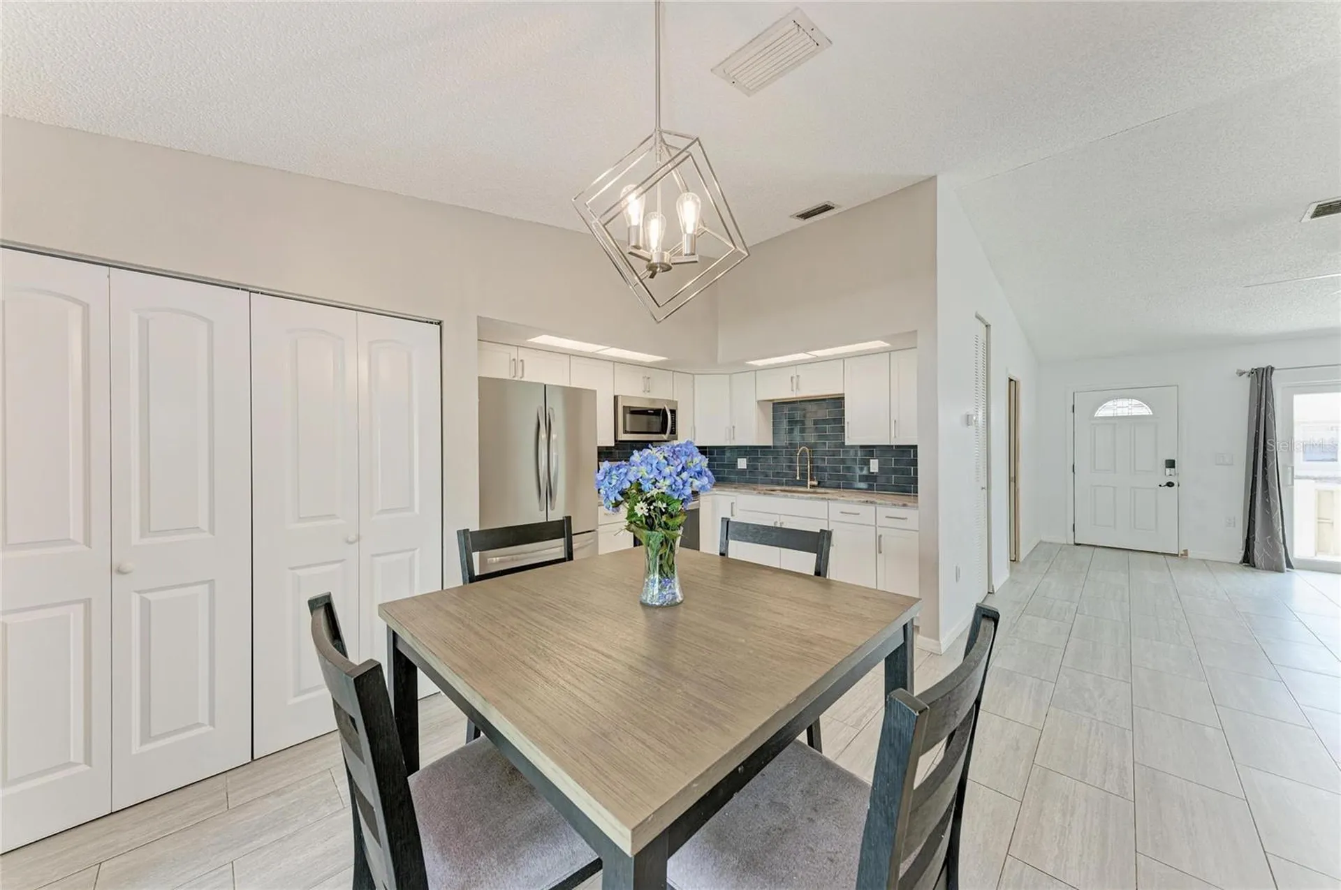 4110 39th Avenue W Bradenton FL 34205