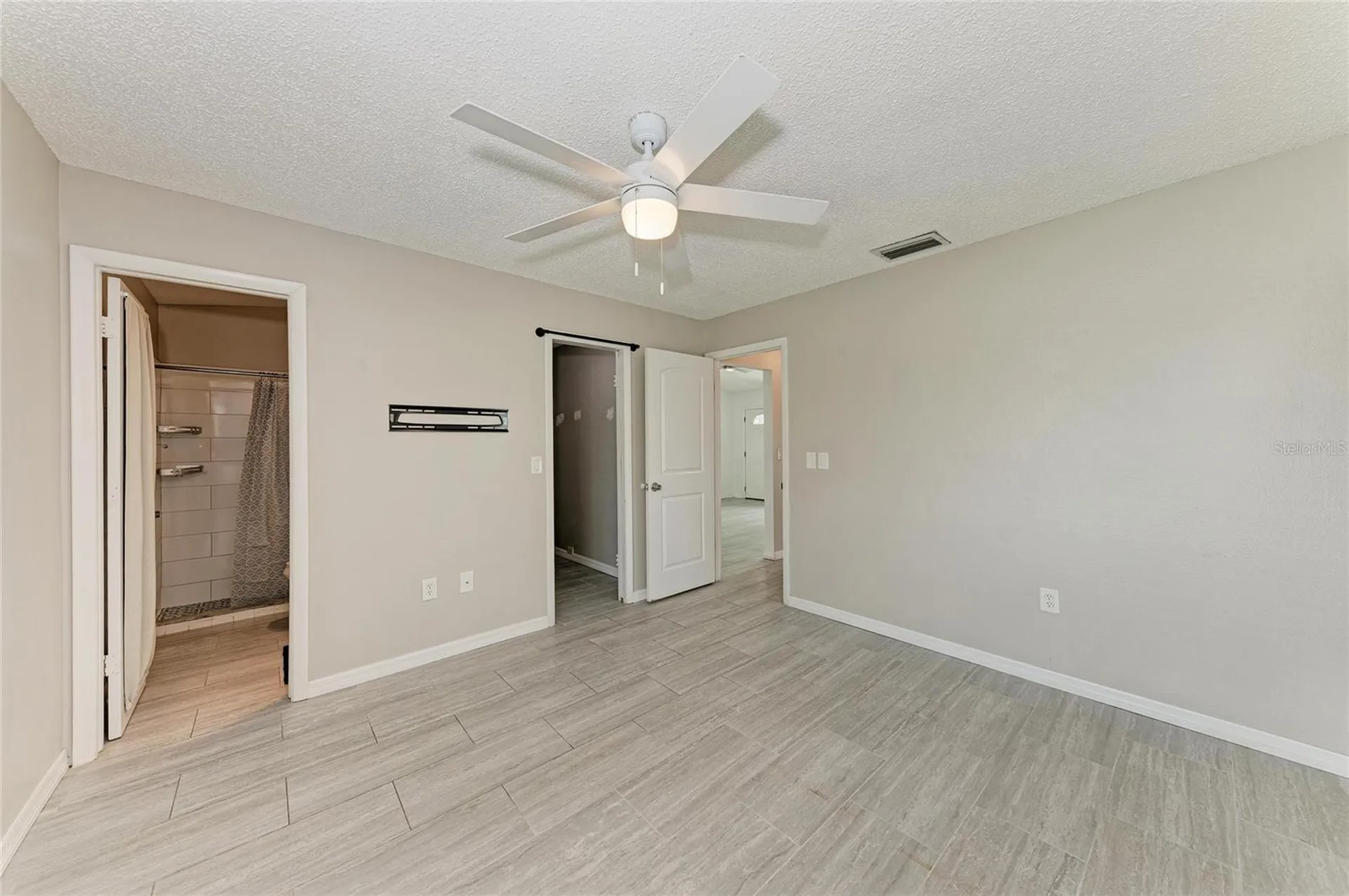 4110 39th Avenue W Bradenton FL 34205