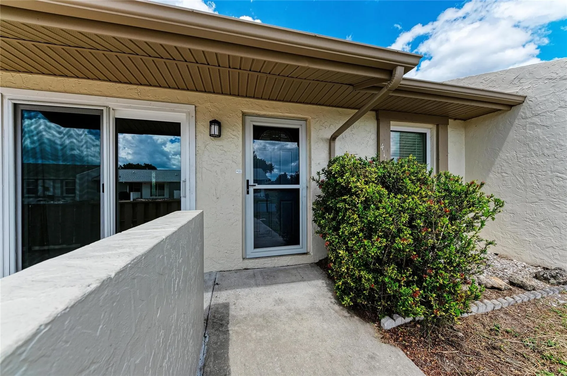 4110 39th Avenue W Bradenton FL 34205