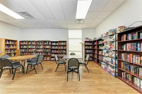 4110 39th Avenue W Bradenton FL 34205