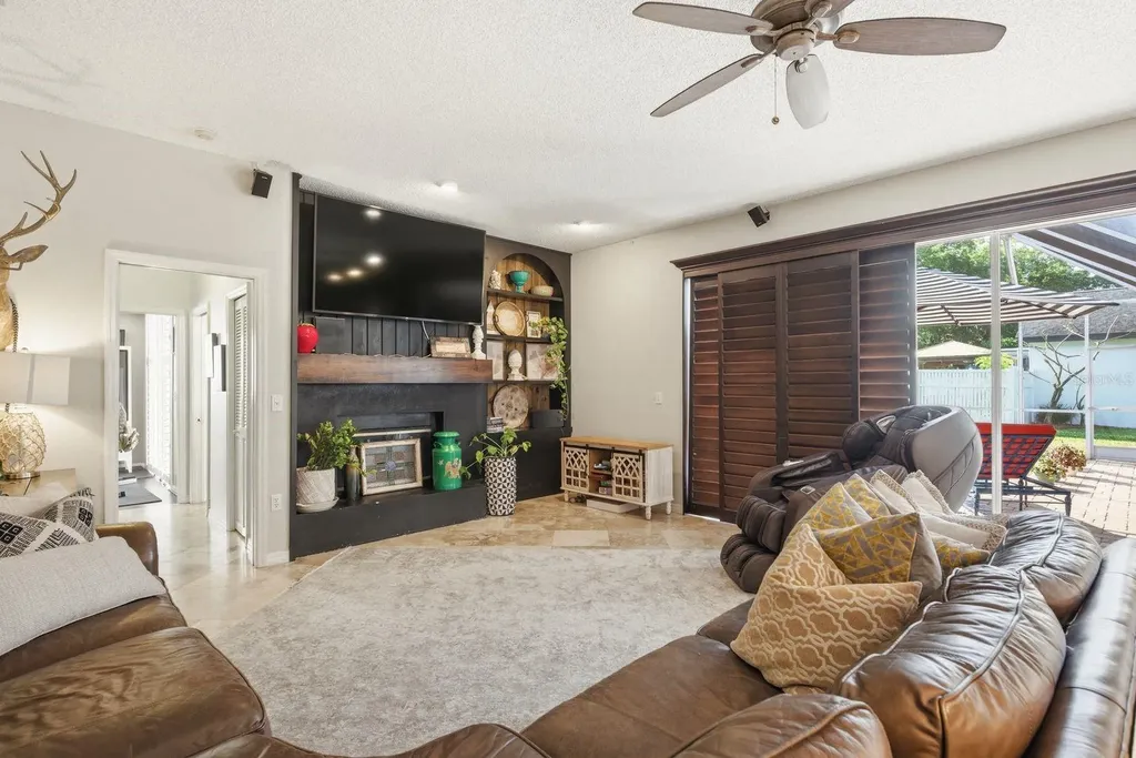 2016 Swan Lane Palm Harbor FL 34683