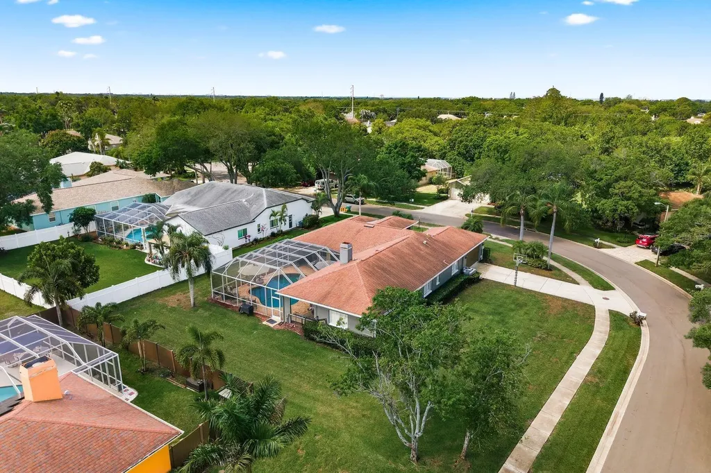2016 Swan Lane Palm Harbor FL 34683