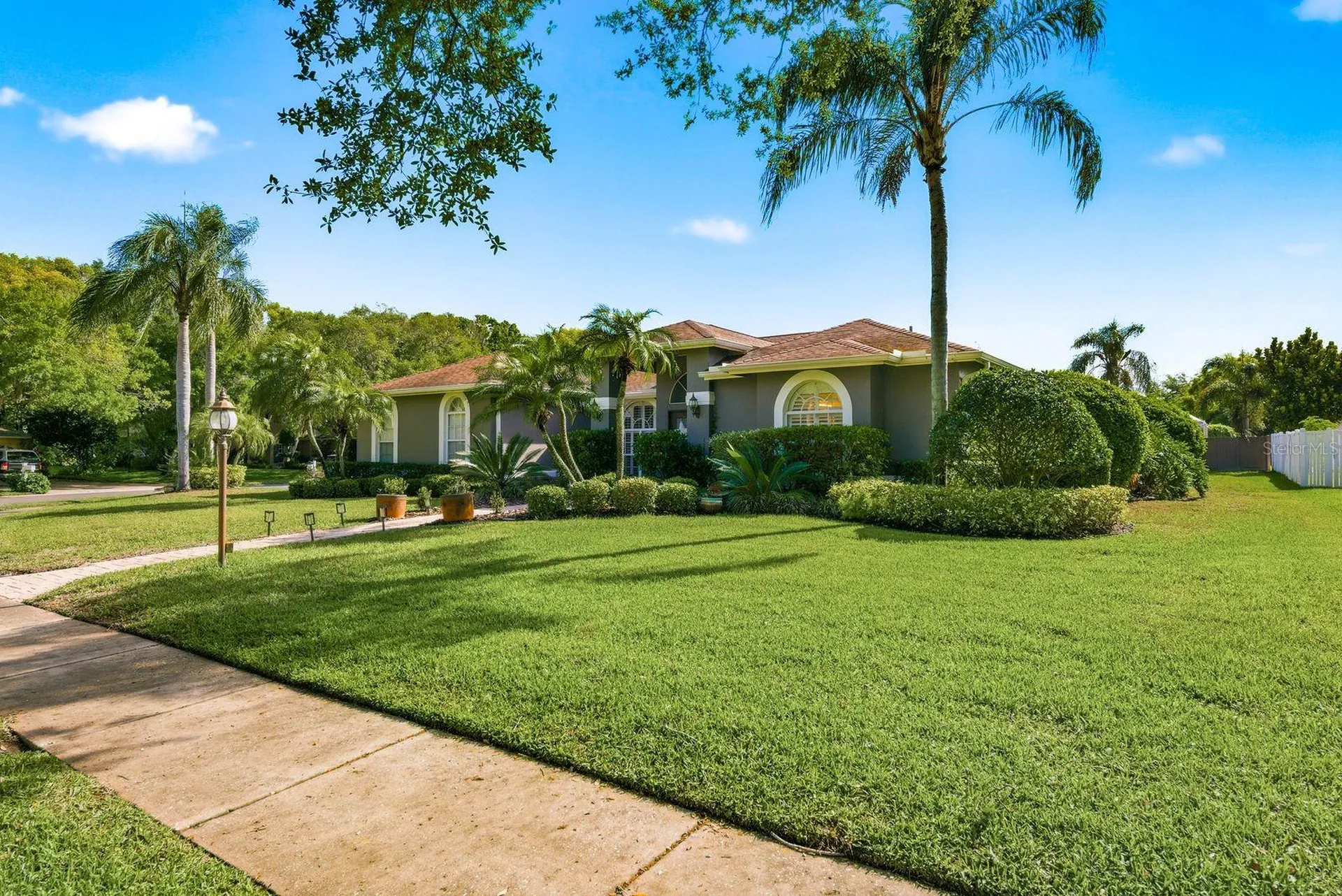 2016 Swan Lane Palm Harbor FL 34683