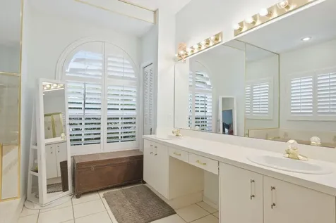 2016 Swan Lane Palm Harbor FL 34683