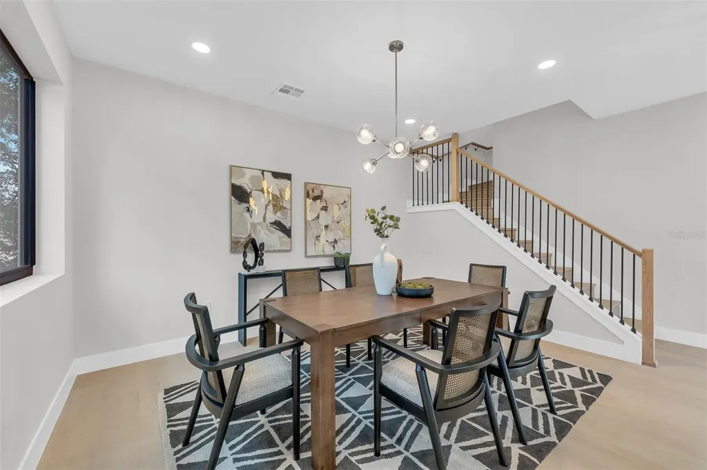 407 Calhoun Place Orlando FL 32801
