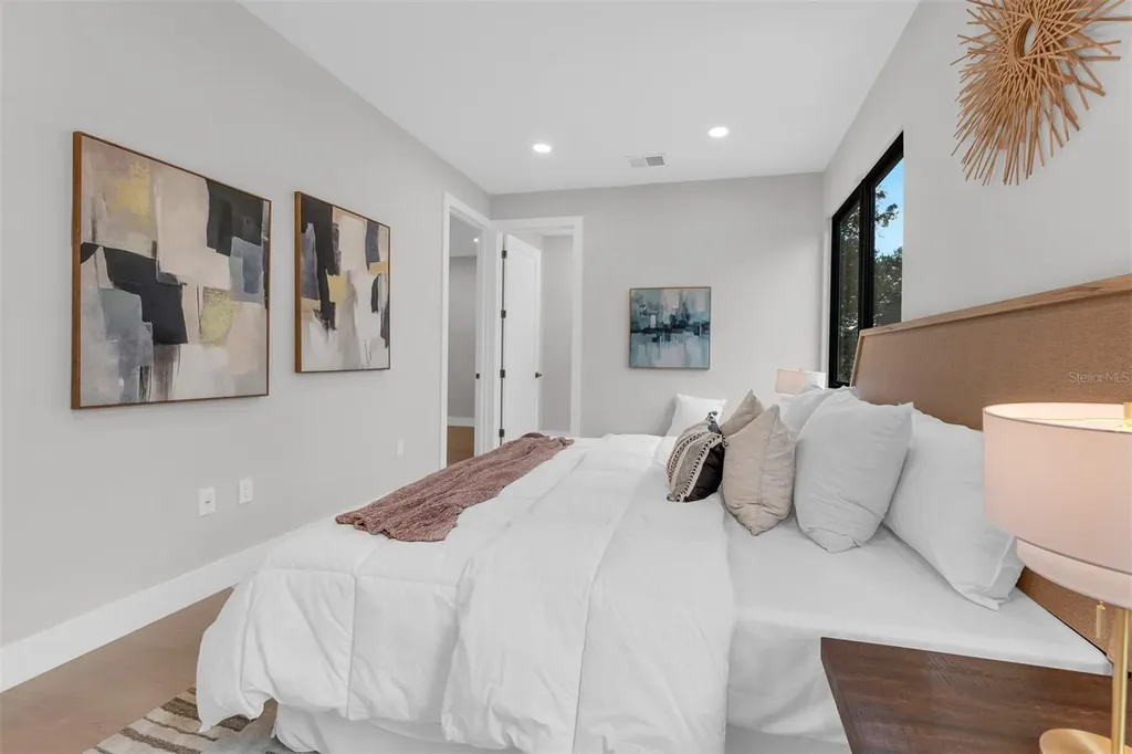 407 Calhoun Place Orlando FL 32801