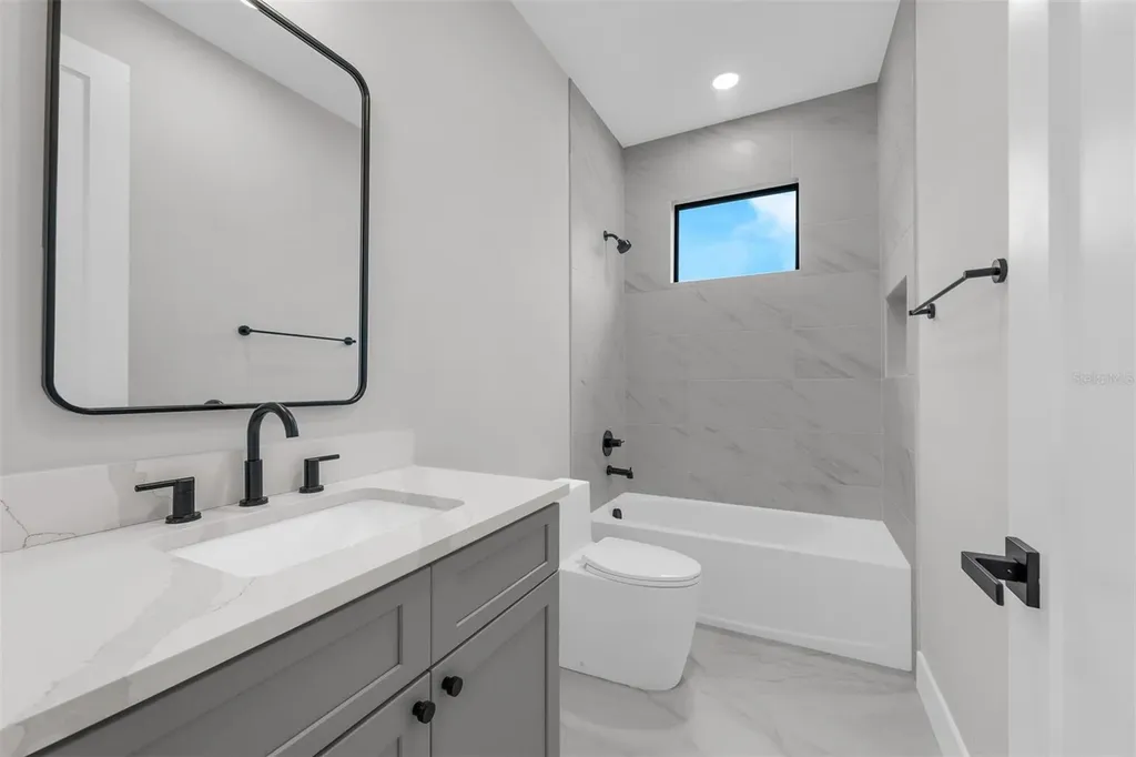 407 Calhoun Place Orlando FL 32801