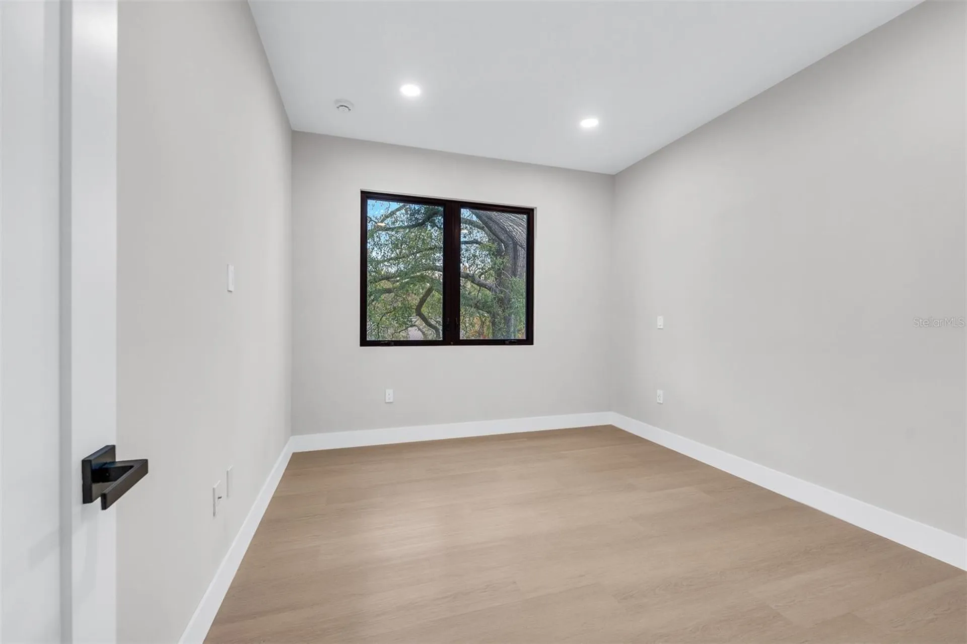 407 Calhoun Place Orlando FL 32801