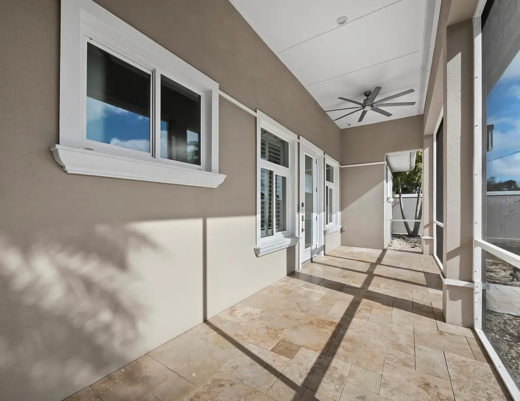 5618 Britannia Drive Sarasota FL 34231