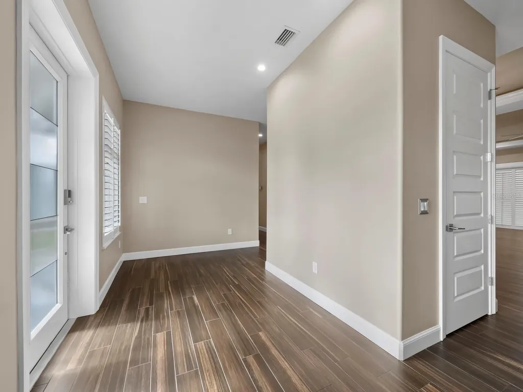 5618 Britannia Drive Sarasota FL 34231