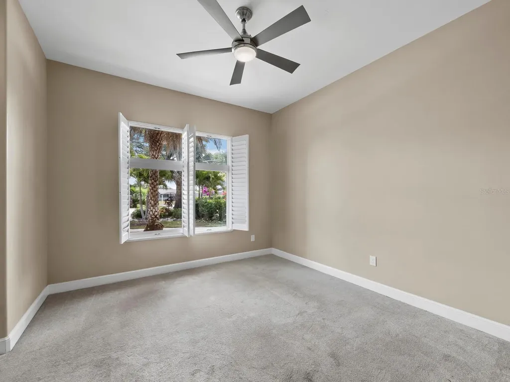 5618 Britannia Drive Sarasota FL 34231
