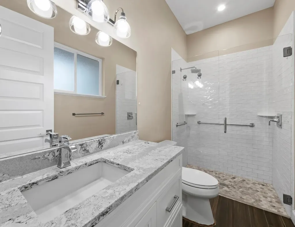 5618 Britannia Drive Sarasota FL 34231