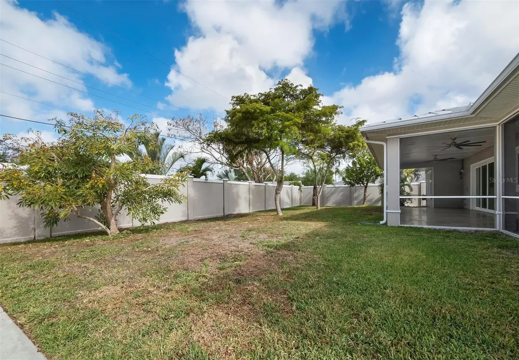 5618 Britannia Drive Sarasota FL 34231
