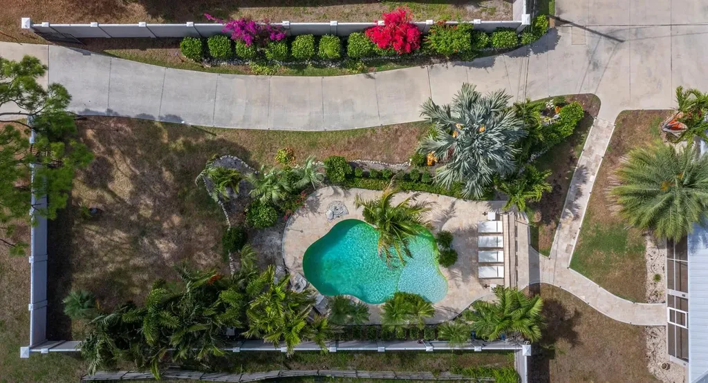 5618 Britannia Drive Sarasota FL 34231