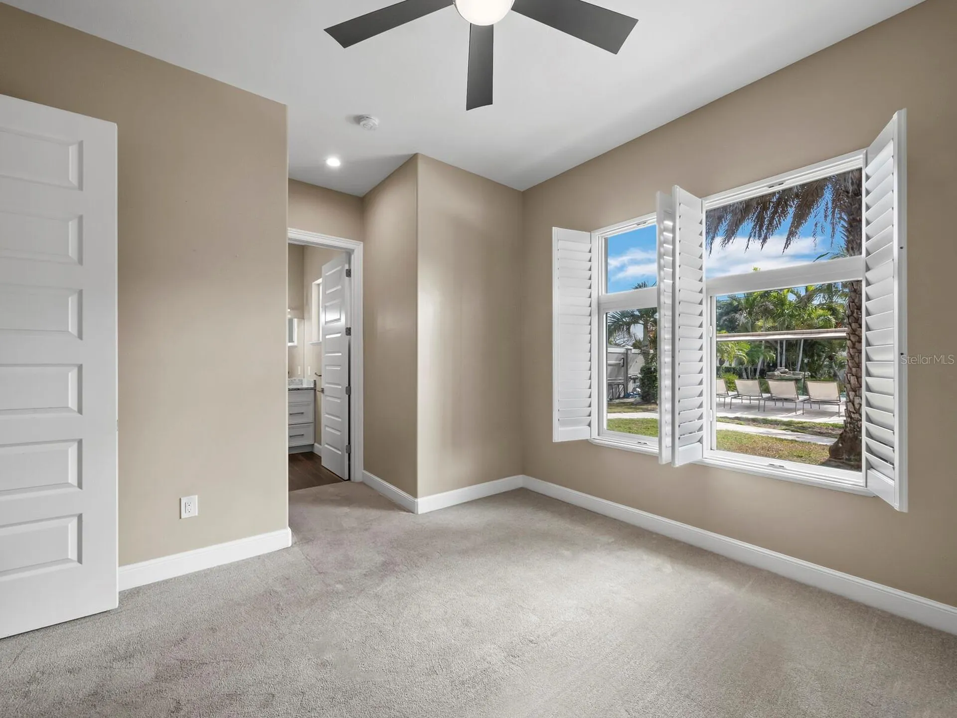 5618 Britannia Drive Sarasota FL 34231
