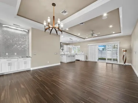 5618 Britannia Drive Sarasota FL 34231