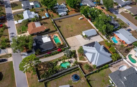 5618 Britannia Drive Sarasota FL 34231