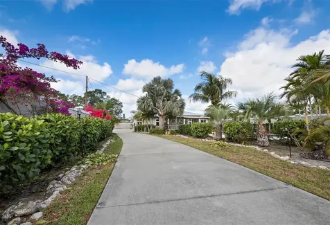 5618 Britannia Drive Sarasota FL 34231