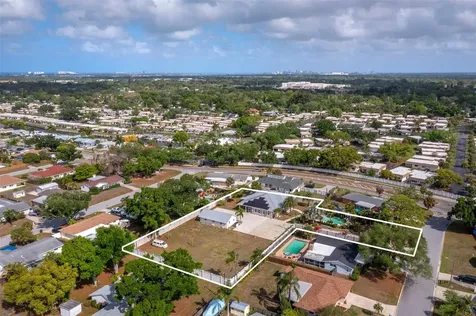 5618 Britannia Drive Sarasota FL 34231