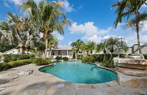5618 Britannia Drive Sarasota FL 34231