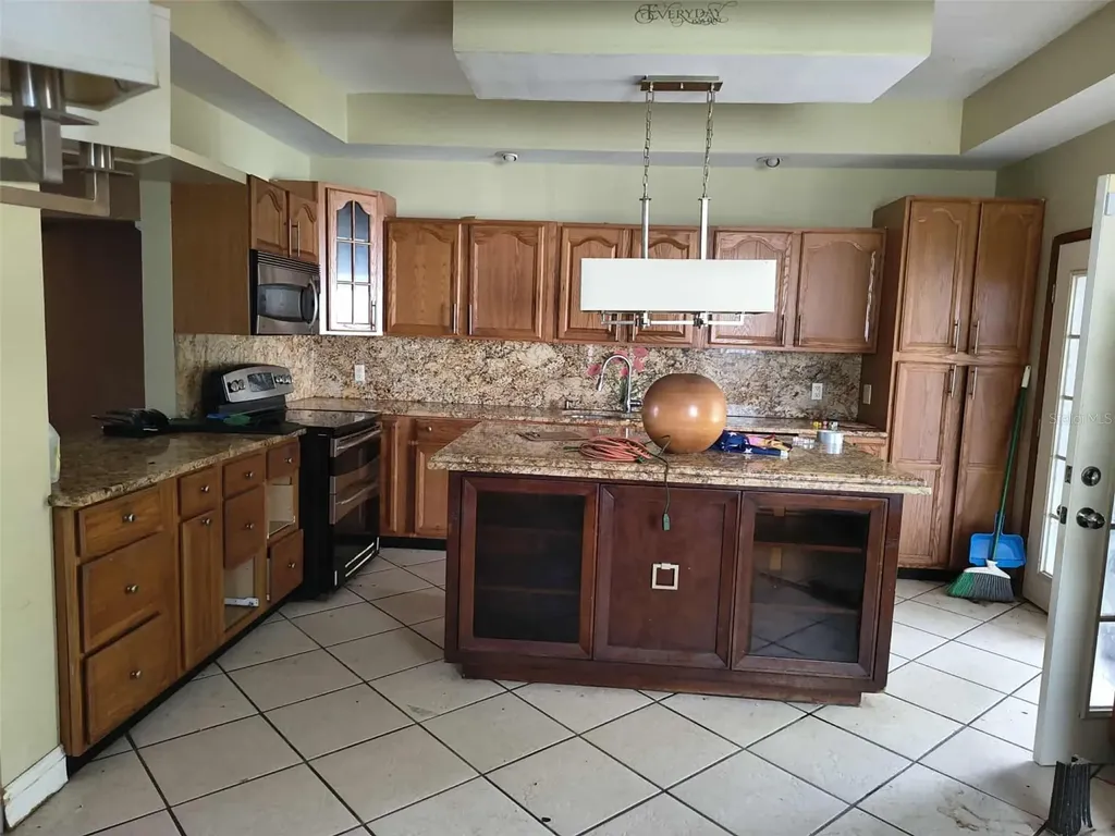 15 Lake Howard Drive NW Winter Haven FL 33880