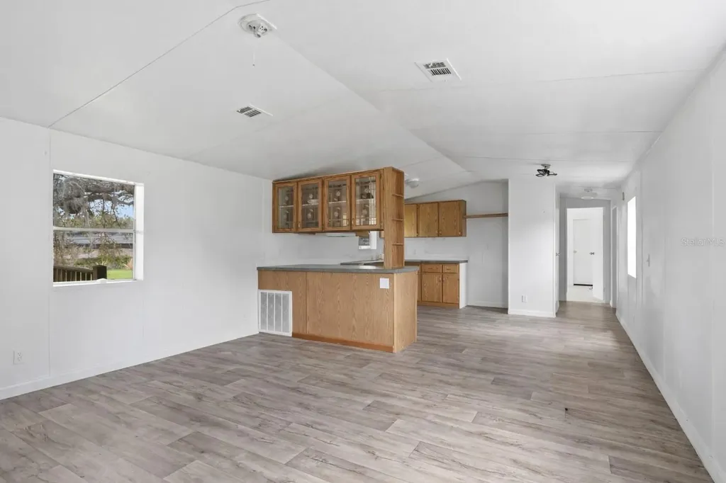 40945 Beach Eustis FL 32736