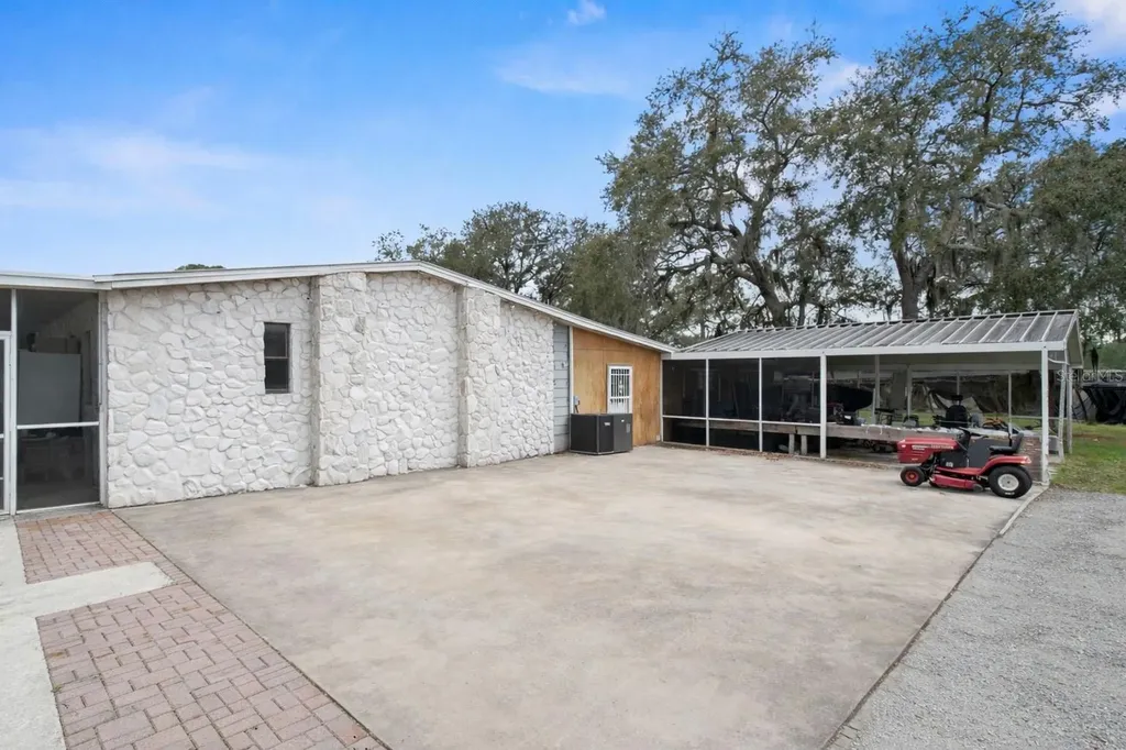 40945 Beach Eustis FL 32736