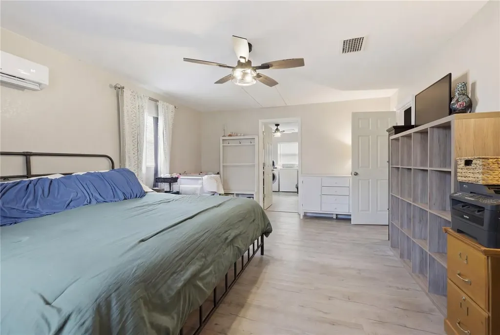69 Crystal Drive Debary FL 32713