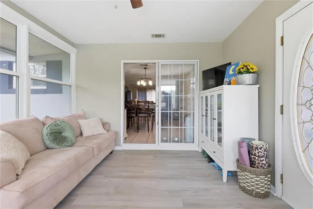 69 Crystal Drive Debary FL 32713