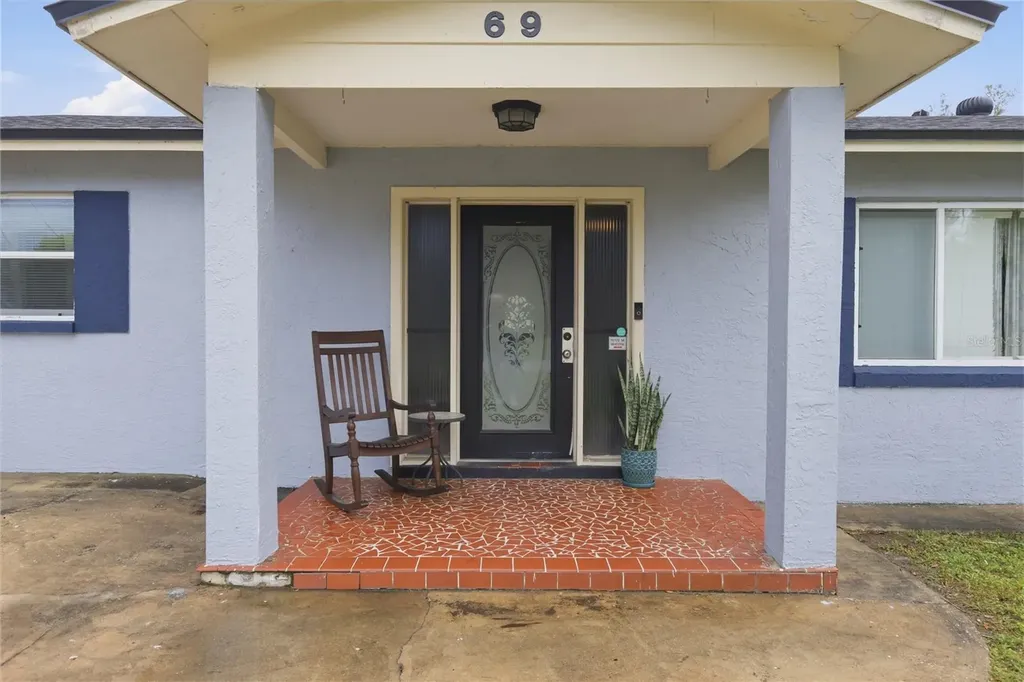 69 Crystal Drive Debary FL 32713
