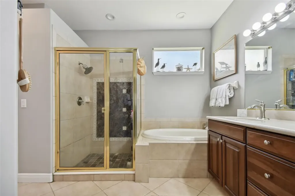 5056 Lakehurst Court Palmetto FL 34221