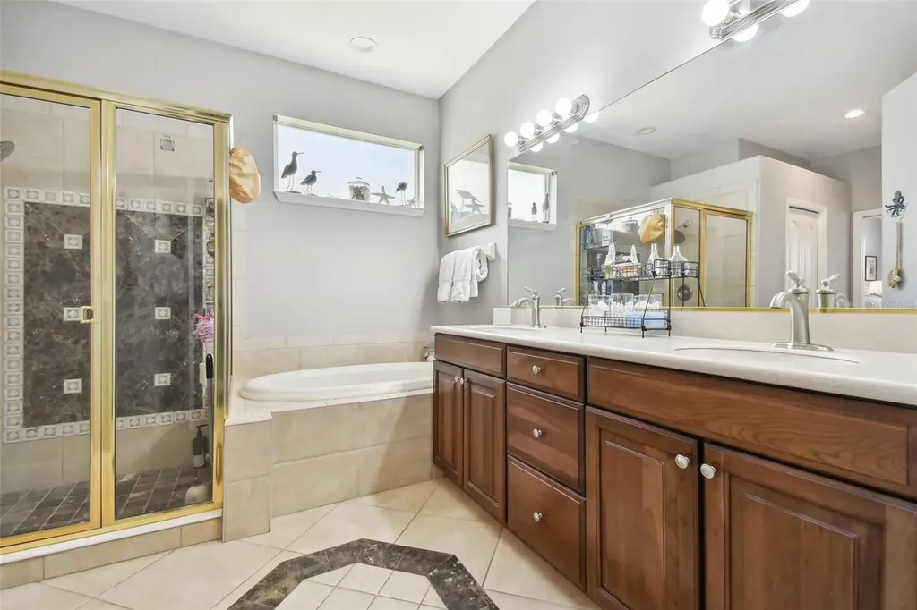 5056 Lakehurst Court Palmetto FL 34221