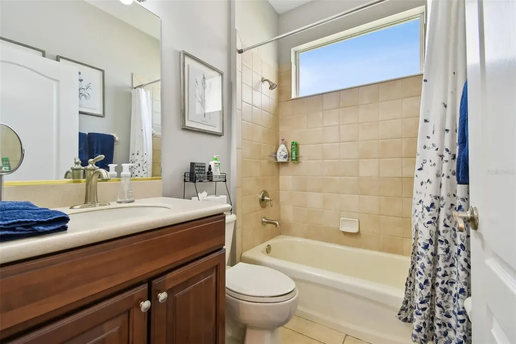 5056 Lakehurst Court Palmetto FL 34221